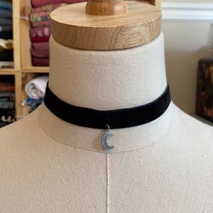 Regal Rose velvet moon choker